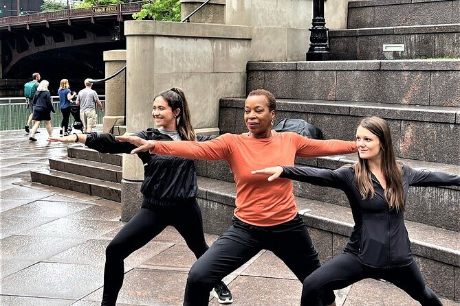 Chicago River Yoga Walk Tour - Key Points