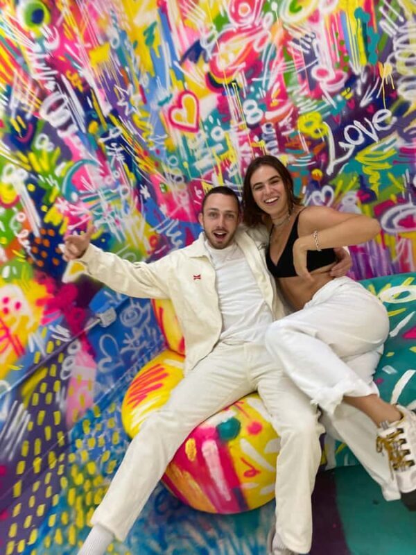 Chicago Romantic Date Private Art Experience - An In-Depth Look at the Chicago Romantic Art Experience