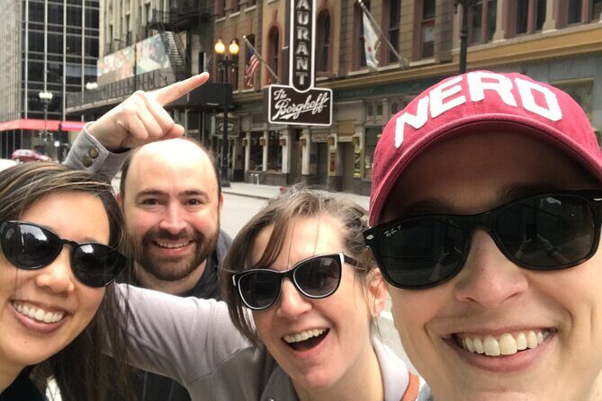 Chicago Scav Hunt - Chicago Scav Hunt: A Fun and Flexible Way to Explore the Windy City
