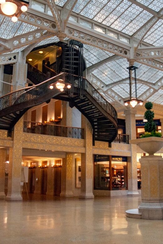 Chicago: Secret Interiors Architecture Walking Tour - FAQs