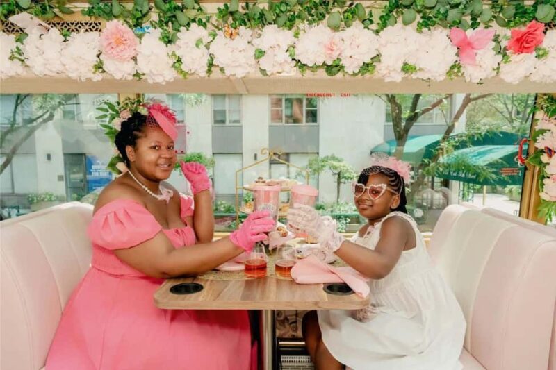 Chicago: Tea Around Town With Curated Teas & Iconic Sights - Key Points