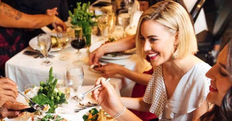 Chicago: Thanksgiving Gourmet Lunch Cruise on Chicago River - Practical Details and Tips