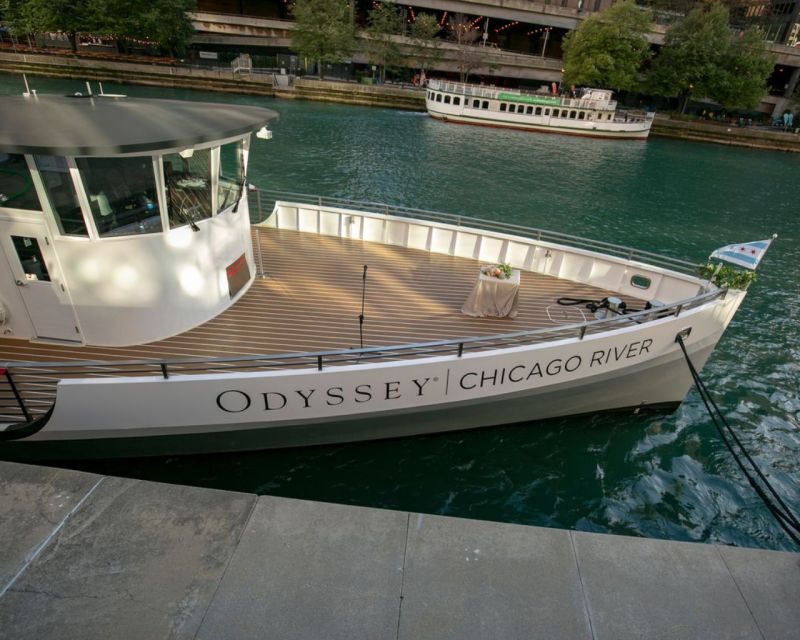 Chicago: Thanksgiving Gourmet Lunch Cruise on Chicago River - FAQ