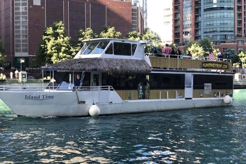 Chicago: Tiki Bar Cruise on Chicago River or Lake Michigan - Key Points
