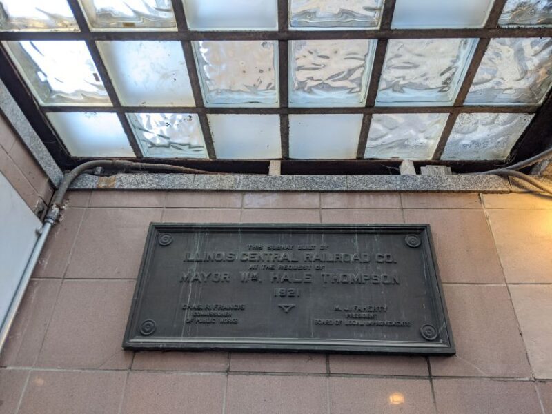 Chicago: Underground Pedway & Downtown Secrets Walking Tour - Experience Summary