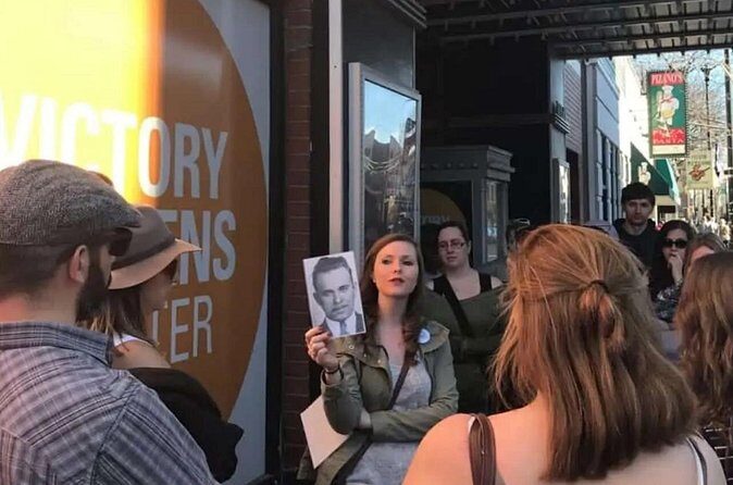 Chicago's Lincoln Park: Guns, Guitars & Gangster - Is It Worth It?