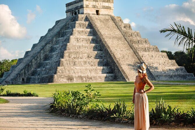 Chichen Itza Deluxe, 2 Cenotes tour From Playa del Carmen - Key Points