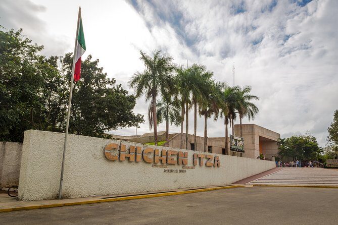 Chichen Itza Deluxe Guided tour with lunch - Authenticity and Review Highlights