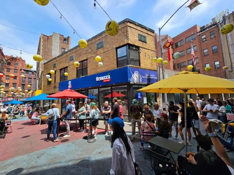 Chinatown: Deep History, Everyday Life, and Restaurants - A Practical Overview of the Chinatown Tour