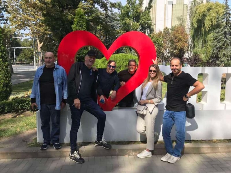 Chisinau: Highlights Tour with Wine Tasting - Key Points