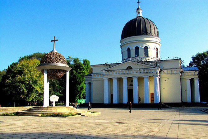 Chisinau Walking City Tour - Authentic Experiences and Insider Insights