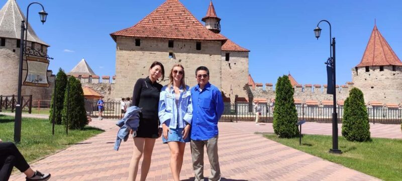 Chisinau:Transnistria Soviet Era& Castle Mimi Winery by car - Return to Chisinau