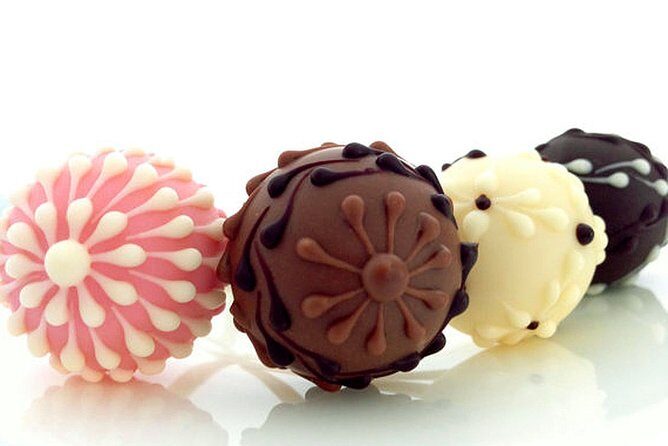 Chocolate Tasting and West / East Village Walking Tour - Authenticity and Personal Experience