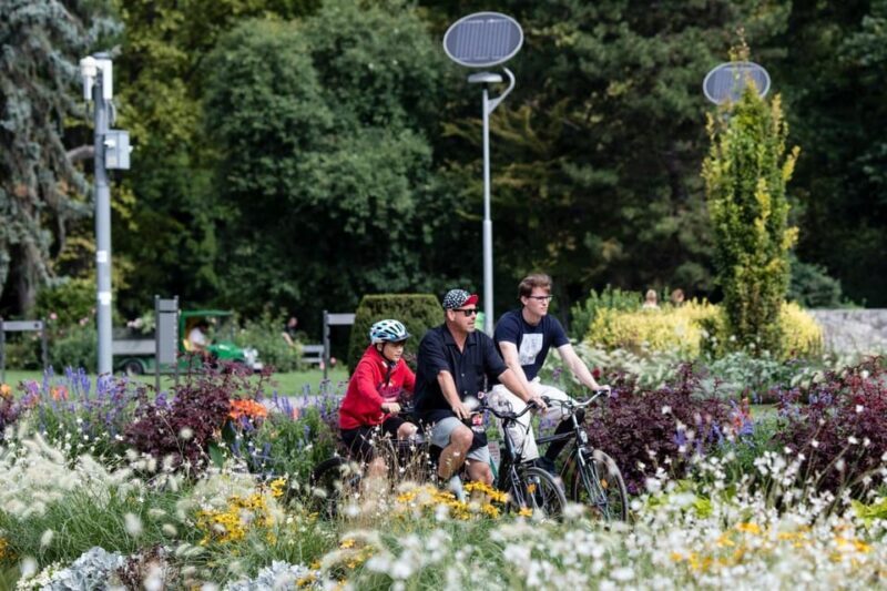 Choose a bicycle and make your own tour in Budapest-24 hrs - What Makes This Ride Special?