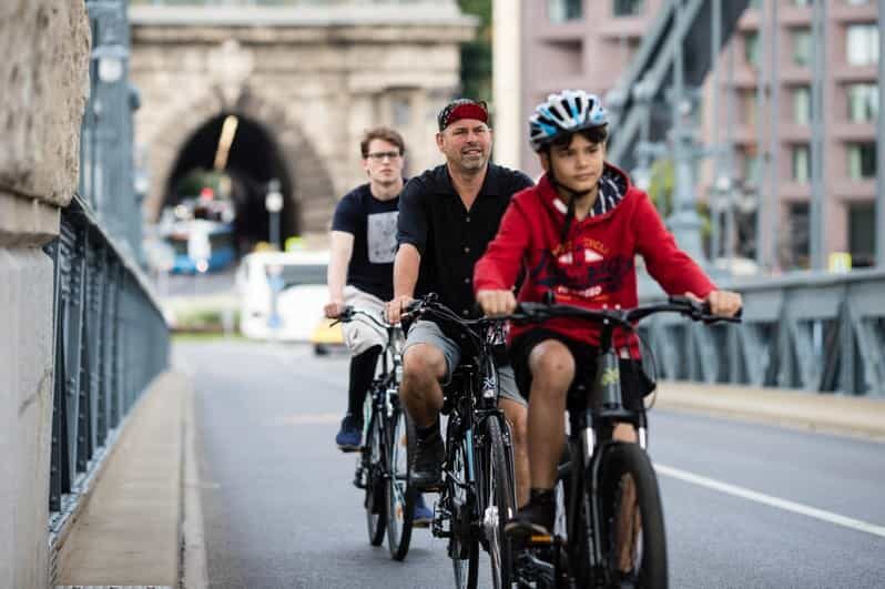 Choose a bicycle and make your own tour in Budapest-24 hrs - FAQ: Your Questions Answered