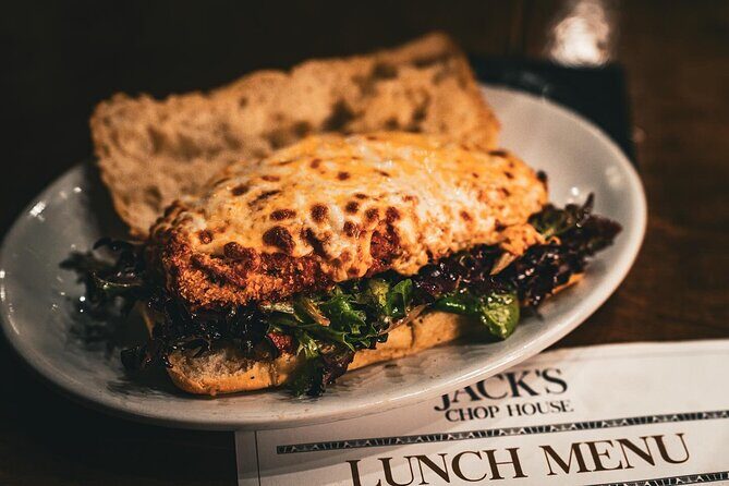 Chophouse Experience and Italian Wine Tasting in Fredericksburg - The Atmosphere: A Comfortably Elegant Setting