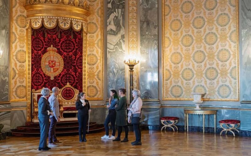 Christiansborg Palace Tour in Spanish - An In-Depth Look at the Christiansborg Palace Tour
