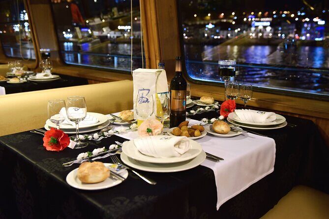Christmas All Inclusive Dinner River Cruise with DJ on Board - FAQ