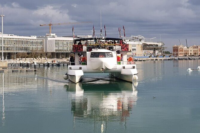 Christmas Boat Experience in Valencia - An In-Depth Look at the Christmas Boat Experience in Valencia