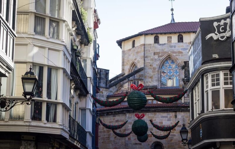 Christmas Charm of Bilbao: A Historic Walk - Key Points