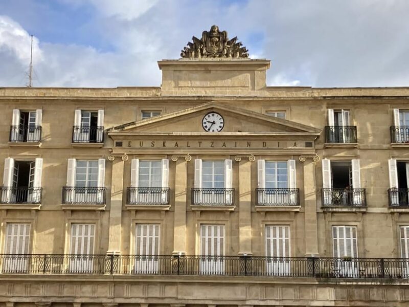 Christmas Charm of Bilbao: A Historic Walk - The Sum Up: Is This Tour for You?