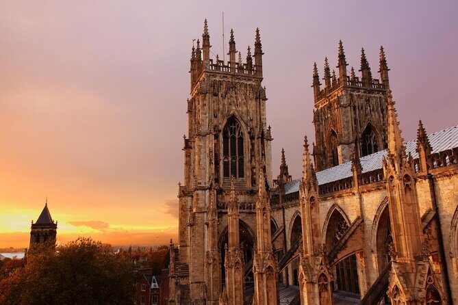 Christmas Guided Walking Tour in York - Introduction