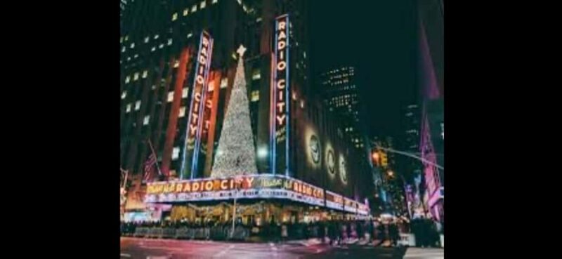 Christmas in New York: Midtown Holiday Lights Tour - Key Points