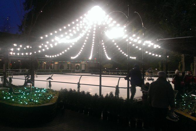 Christmas in Victoria and the Butchart Gardens - References