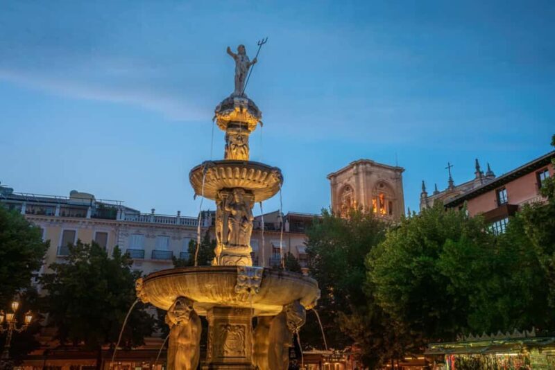 Christmas Magic:Private Walking Tour Granada Highlights - Analyzing the Cost and Value