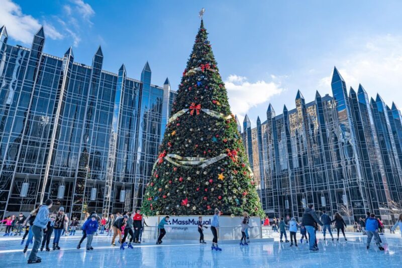 Christmas Sparkle: A Festive Journey Through Pittsburgh - Key Points