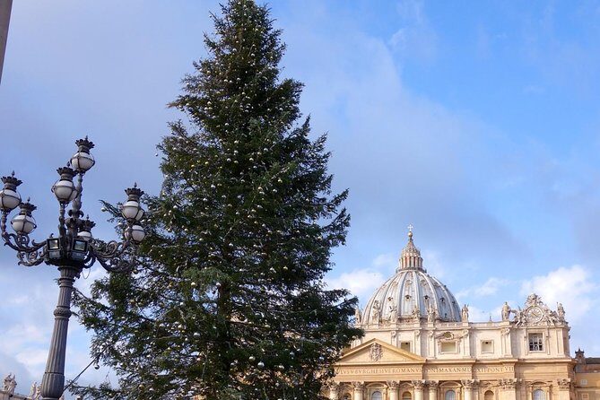 Christmas Walking Tour in Rome - Key Points