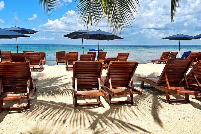 Chulas Beach Club Daypass with Kayaks and Paddle Board - The Experience: What Travelers Might Find