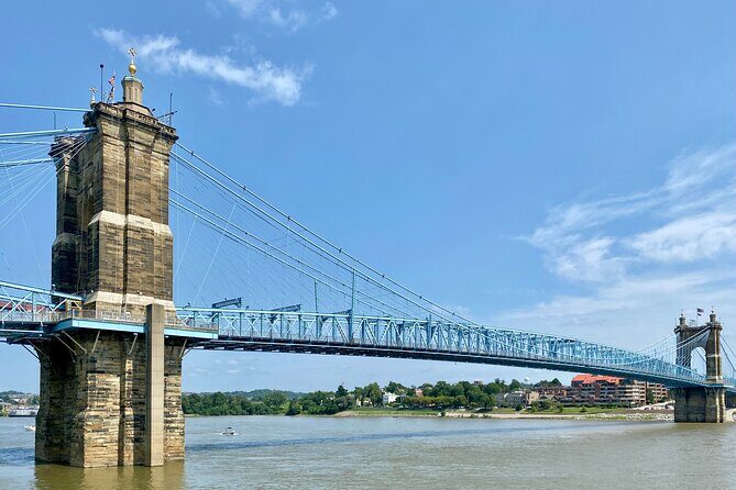 Cincinnati Scavenger Hunt Walking Tour and Game - Key Points