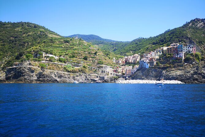 Cinque Terre by the sea with local wine - FAQ