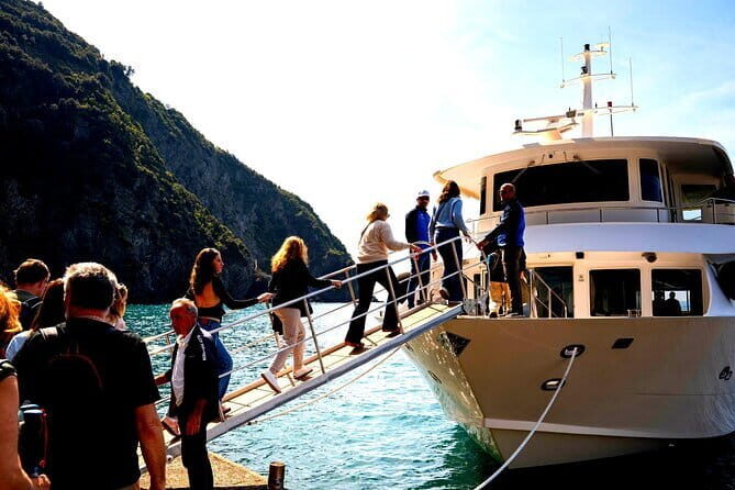 Cinque Terre Premium day trip with local guide from Florence - Authentic Feedback from Travelers