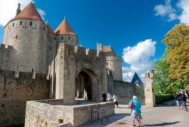 Cité de Carcassonne Guided Walking tour. Private tour. - A Closer Look at the Experience