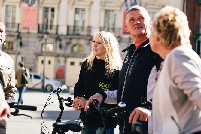 City Bike Rental with Phone Holder and Self Guided Tour - The Sum Up: Who Will Love This Experience?