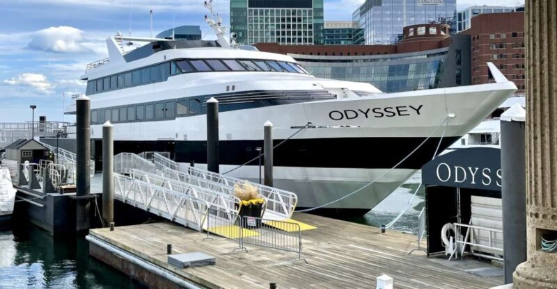 City Cruises Boston: Premier Brunch or Dinner Harbor Cruise - An In-Depth Look at the Boston Harbor Cruise Experience