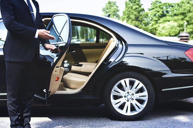 City Discovery - Private Airport Transportation Service in Shanghai - Introduction: A Hassle-Free Start or End to Your Shanghai Trip