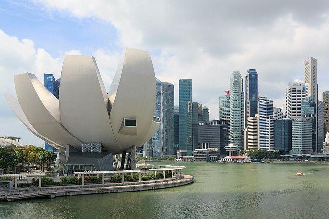 City Experience + Roundtrip Transfers - What to Expect from the Tour
