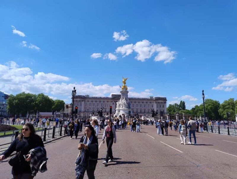 City Hike London (with Borough Market lunch break) - The Review from Travelers