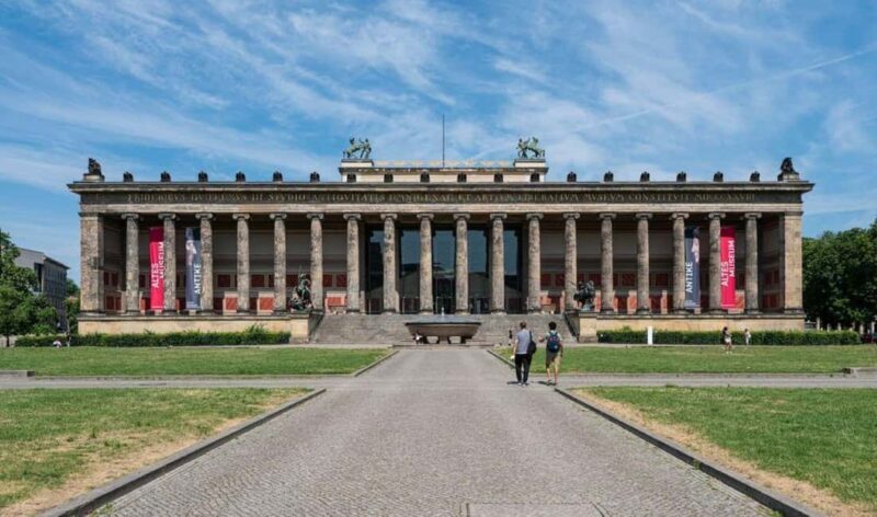 City Sightseeing Berlin: HOHO Bus - All Lines & Icebar - Who Is This Tour Best For?