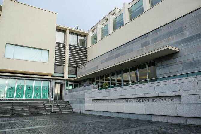 City Sightseeing Galway Hop-On Hop-Off Bus Tour - A Closer Look at the Galway Hop-On Hop-Off Experience