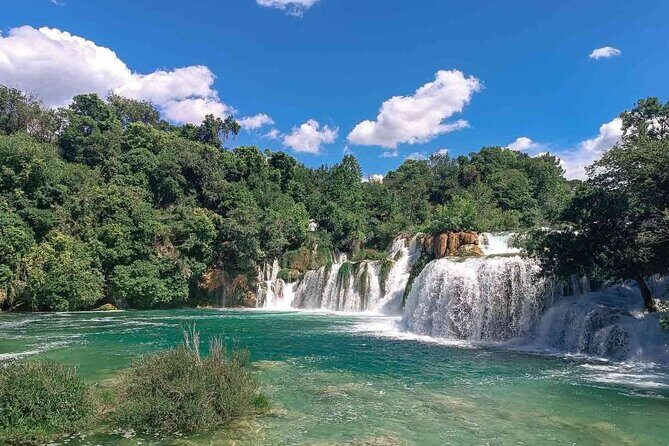 City Sightseeing Split Panoramic Bus Blue Line and Walking Tour - Who Should Consider This Tour?