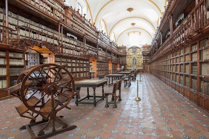 City Tour Por Puebla Catedral and Biblioteca y Capilla Dorada - A Deep Dive into the Puebla City Tour