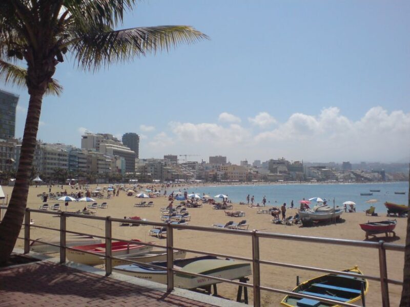 City Treasures Unveiled: 3.5-Hour Las Palmas Cab & Walking - Frequently Asked Questions