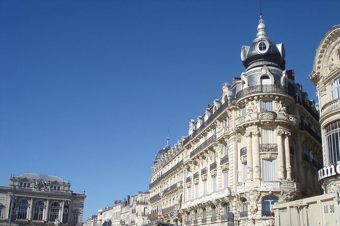 CityTour and Photo Portraits Souvenirs in Montpellier - FAQ