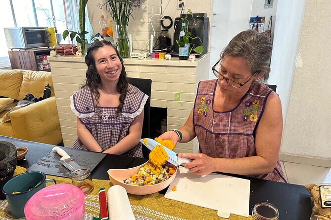 Class of Sauces and Tortillas in Mexico City - Authentic Mexican Sauces and Tortillas: A Hands-On Tour in Mexico City