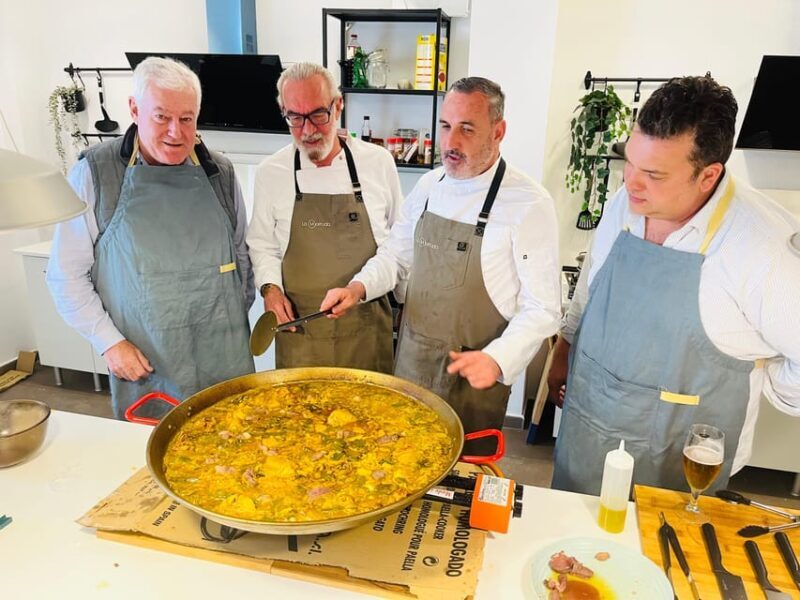 Class of Valencian Paella with welcome drinks and tapas - Introduction