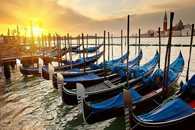 Classic 30-Minute Gondola Ride in Venice - What to Expect From the Gondola Experience